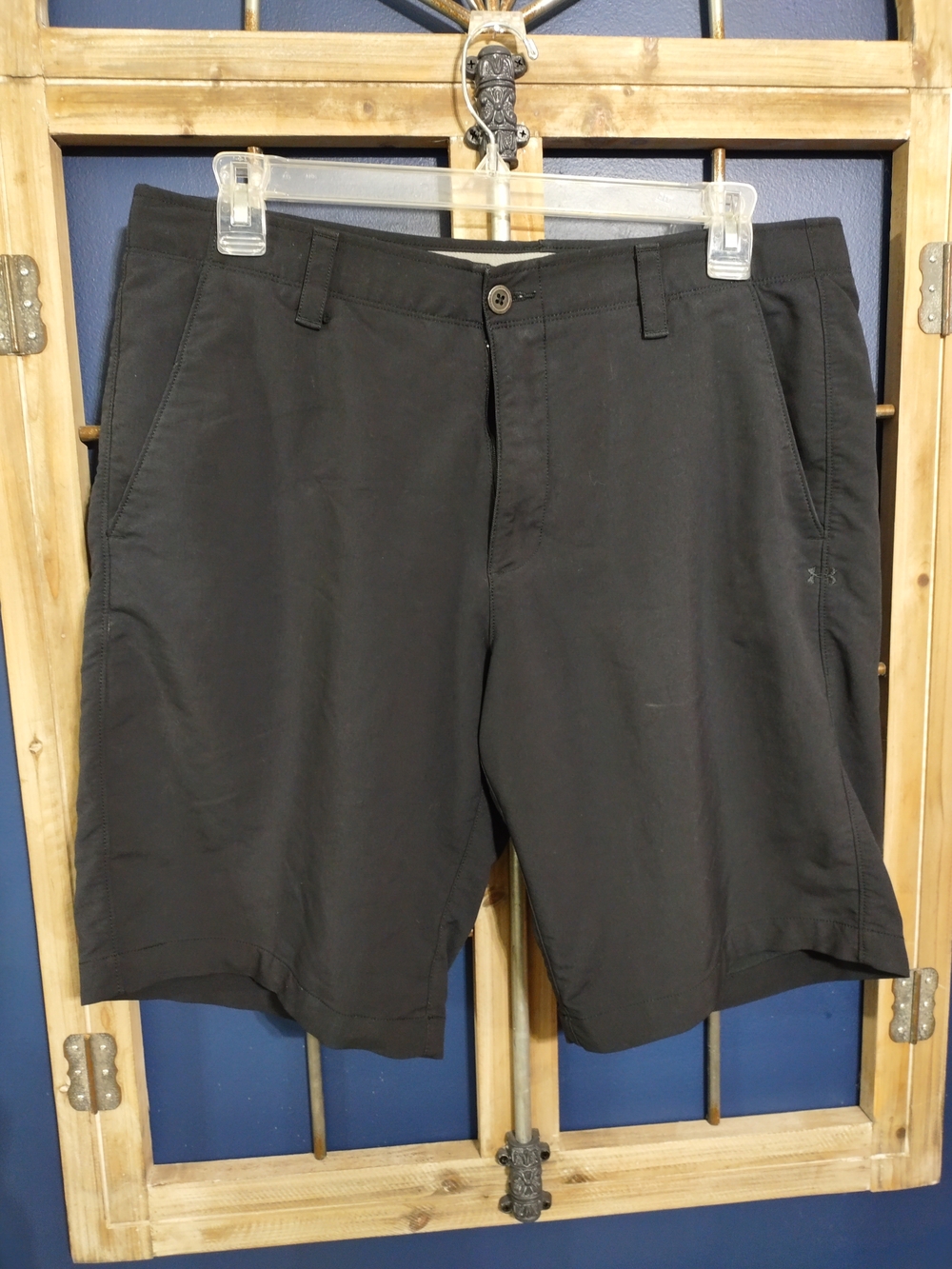 Under Armour Men's Black Flat Front Performance Shorts